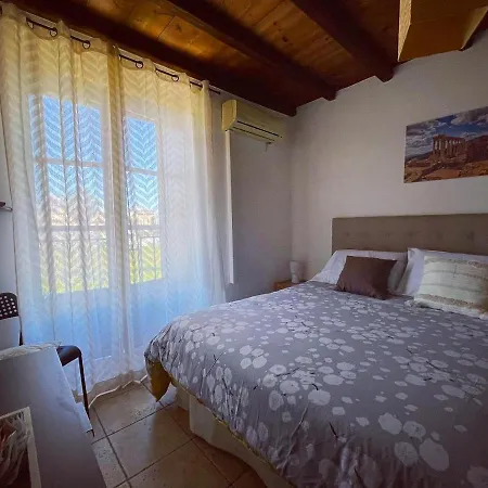 Casa de hóspedes Kasa Kala & 2*