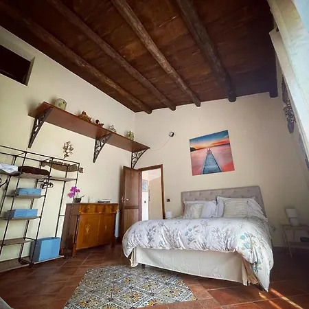 Casa de hóspedes Kasa Kala & 2*